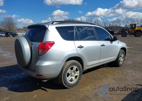2006 Toyota Rav4 z USA, uszkodzony, nr VIN JTMBD33V565033528